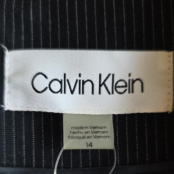 Calvin Klein Navy Pinstripe Blazer - Size 14 - Picture 6 of 10